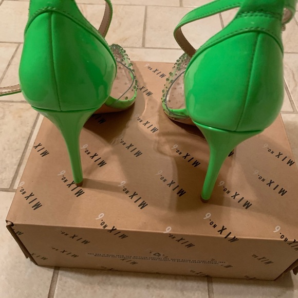 Lime green, clear heel - Picture 3 of 7
